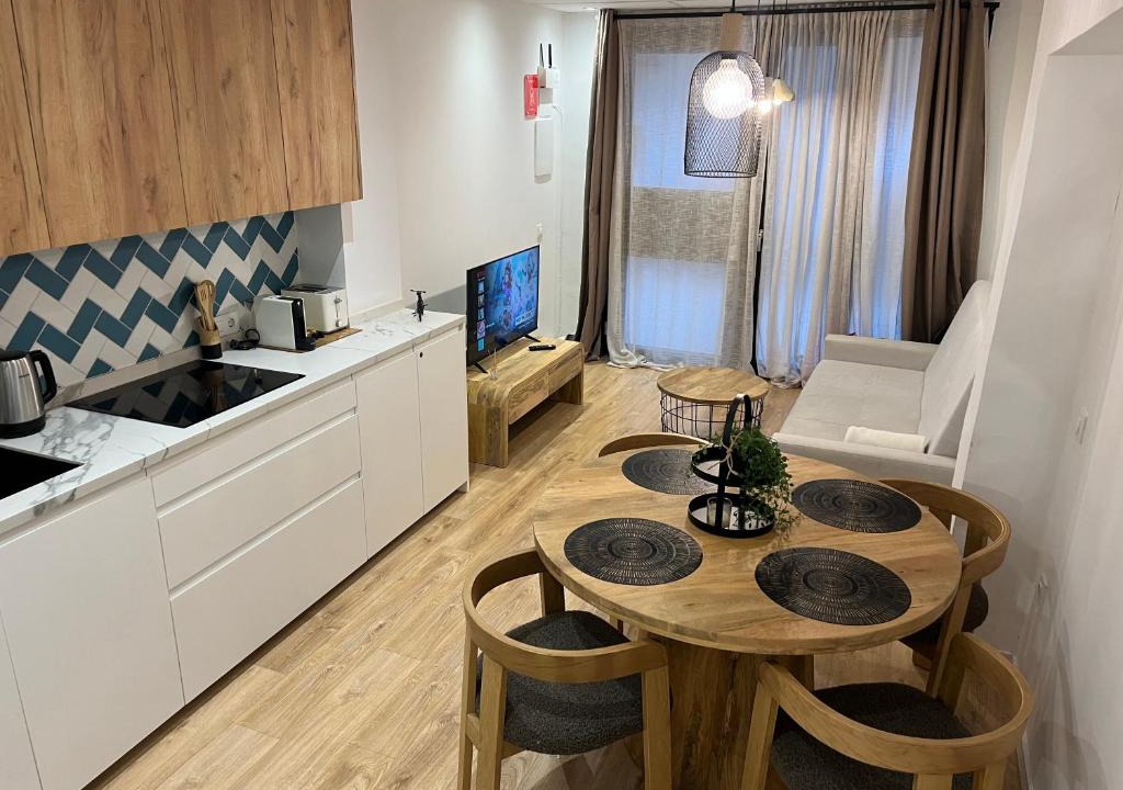 Ciutat Jardi Apartment | Apartamento acogedor frente a Plaza del Cedro