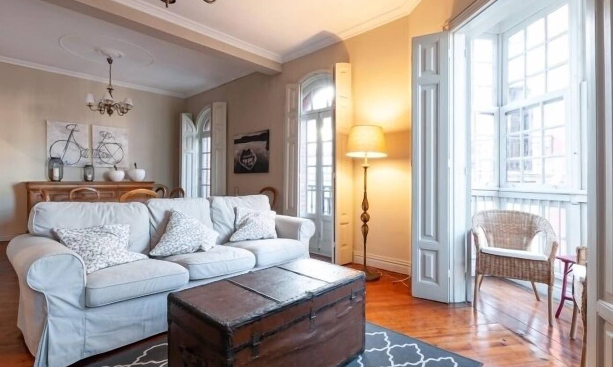Llanes Apartment | Apartamento Cristina - apartment in central Llanes | 6 guests
