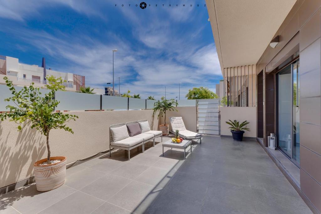 Torre de la Horadada Apartment | Apartamento en la planta baja "Playa Elisa"