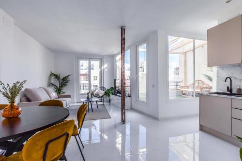 Las Acacias Apartment | Apartamento Embajadores V