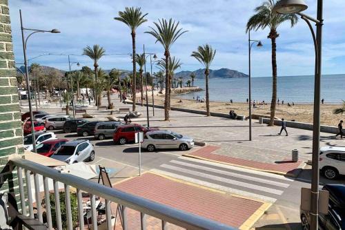 Puerto de Mazarron Apartment | Apartamento en primera linea de playa con vistas