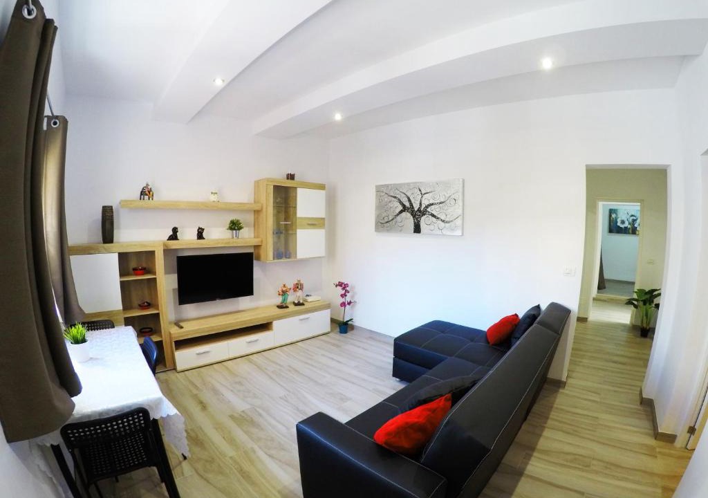 San Cristobal de La Laguna Apartment | Apartamentos Ainara