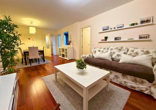 Latas Apartment | Apartamento Lanuza: Las Margas Golf
