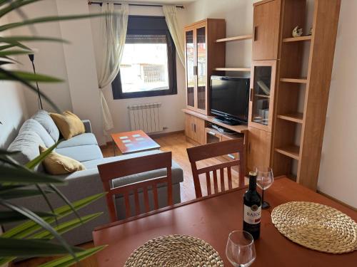 Toro Apartment | Apartamento nuevo con garaje