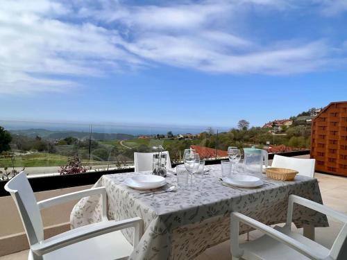 Udias Apartment | Apartamento Puerta de Comillas - Monabri