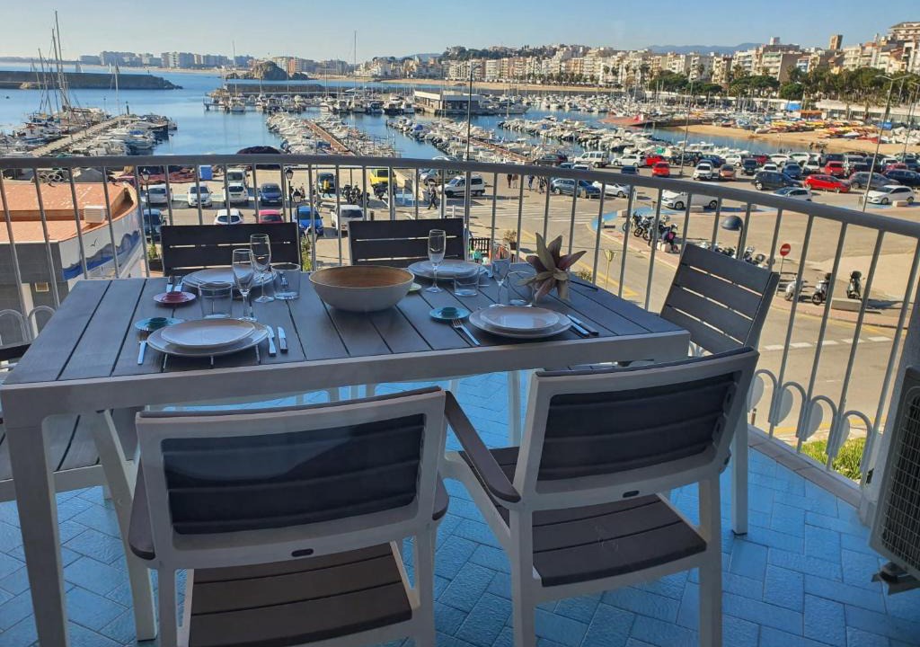 Blanes Apartment | Apartamento Puerto Blanes