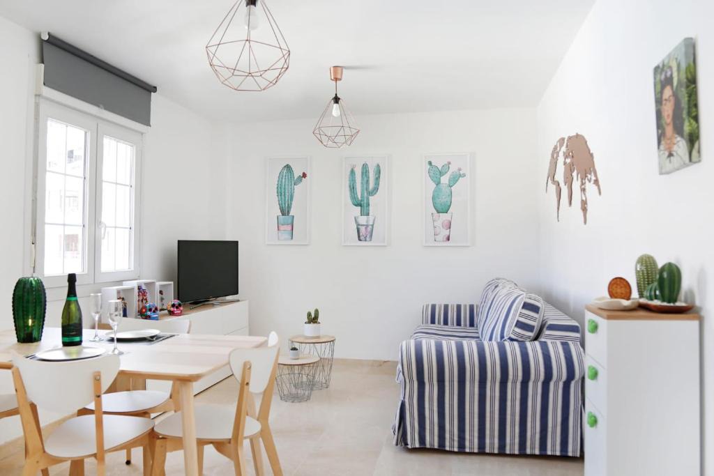 Torremolinos City Centre Apartment | Apartamento Torremolinos San Miguel