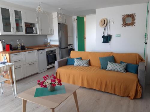 Vallpineda Apartment | Apartamento Vallpineda con vistas y piscina