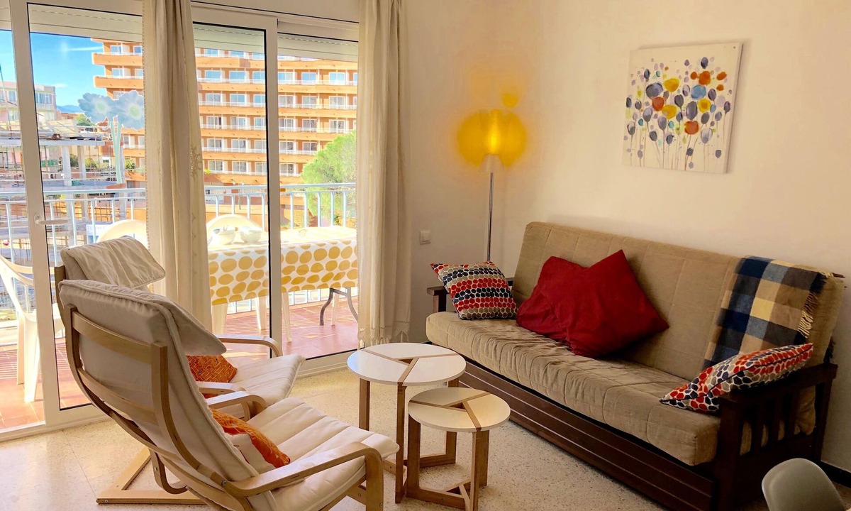 Santa Margarida Apartment | APARTAMENTOS AQUARIUM (REF 31). NEXT TO THE BEACH. RENOVATED.