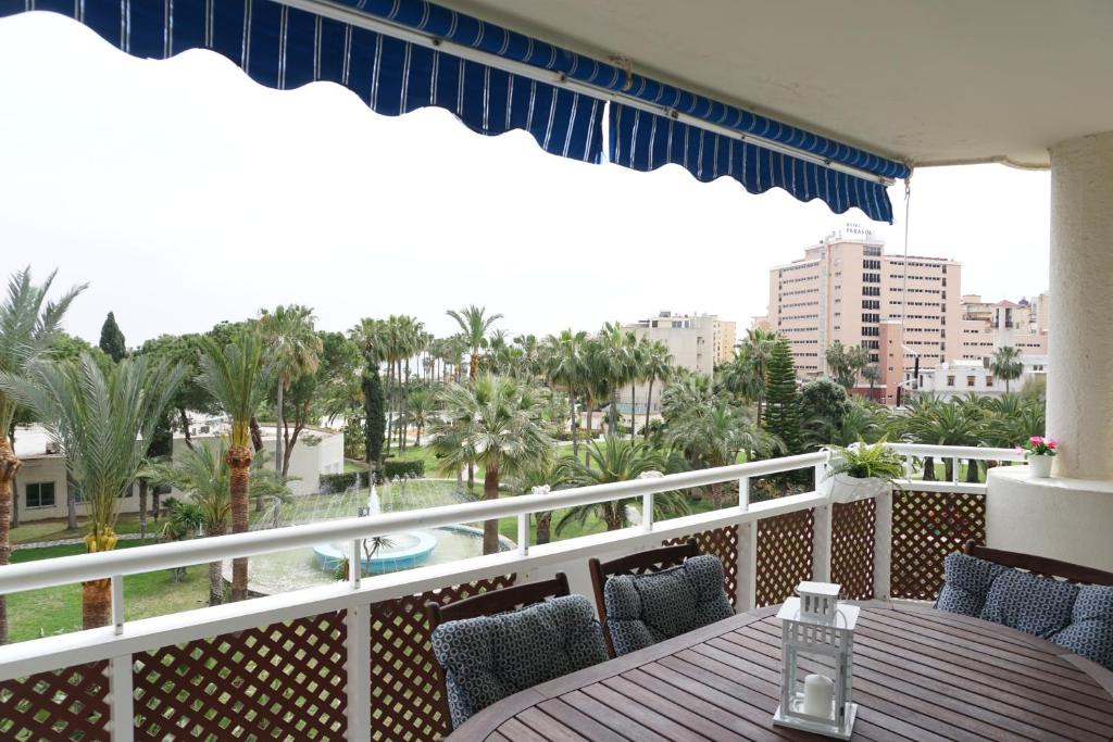 Torremolinos Apartment | Apartamentos Costa Lago Playamar