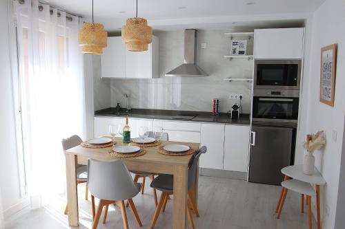Haro Apartment | Apartamentos La Herradura Balcón