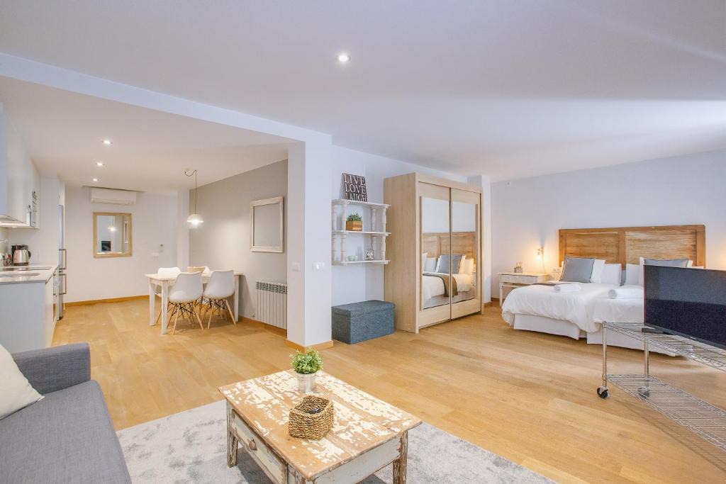Barri Vell Apartment | Apartaments Catedral – Baltack Homes