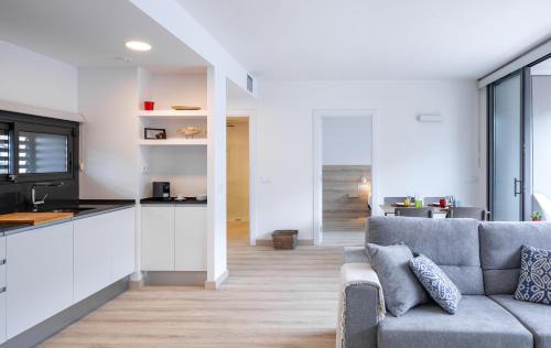 Santa Margarida Apartment | Apartaments La Rosella