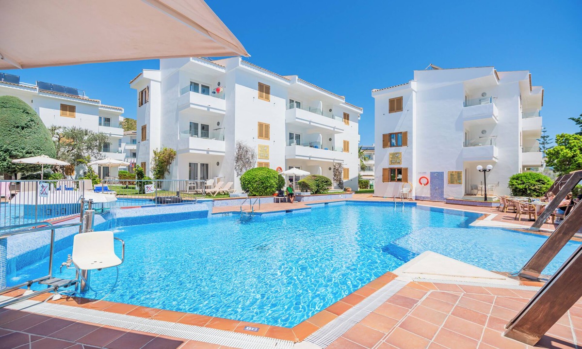 Puerto de Pollensa Apartment | Aparthotel Flora
