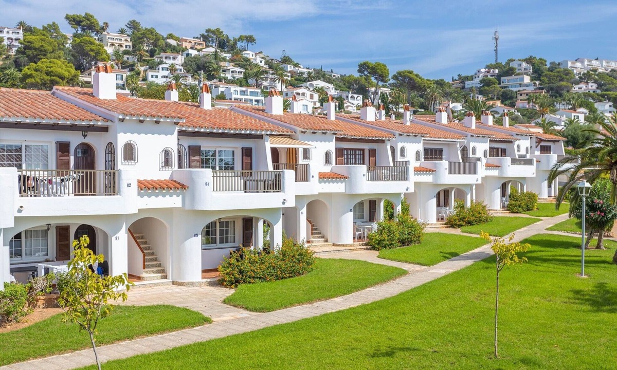 Sant Jaume Mediterrani Apartment | Apartment 'Son Bou Gardens Deluxe 2' with Shared Pool, Wi-Fi and Air Conditioning