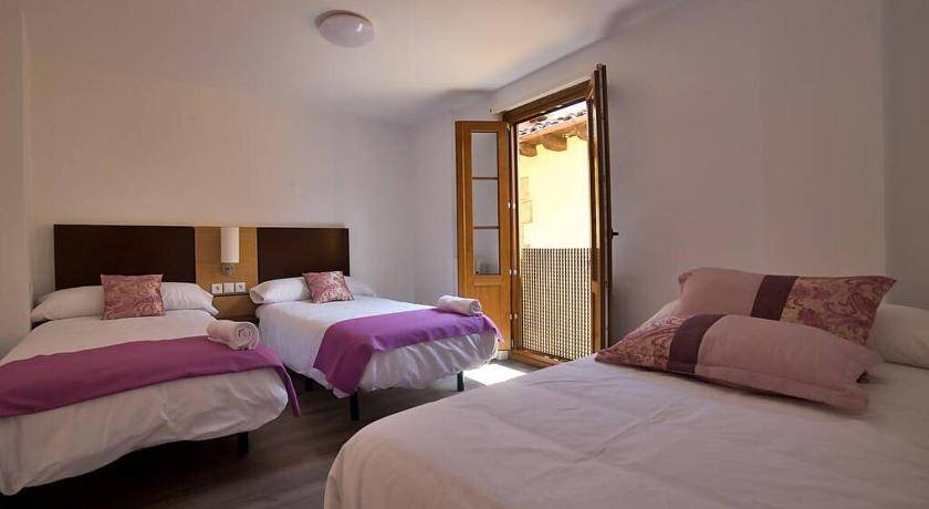 Old Town Apartment | Apartment ∙ 5 bedrooms ∙ 9 guests