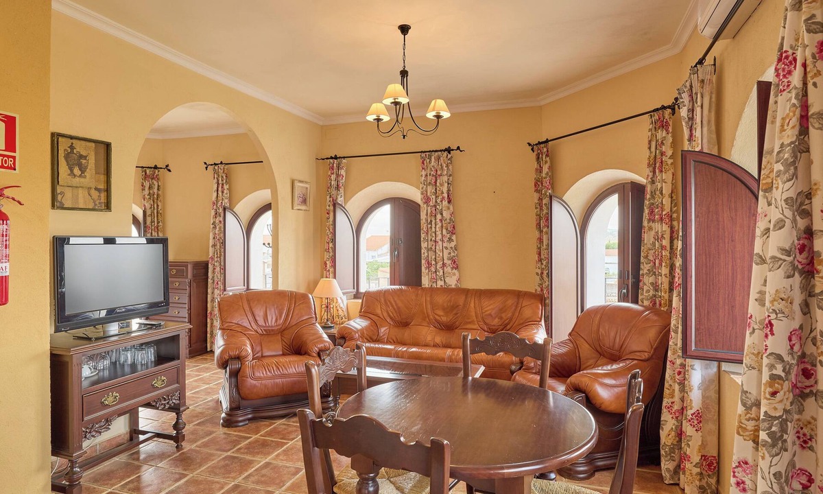 Valsequillo Apartment | Apartment 'Alheli' with Balcony, Wi-Fi and Air Conditioning