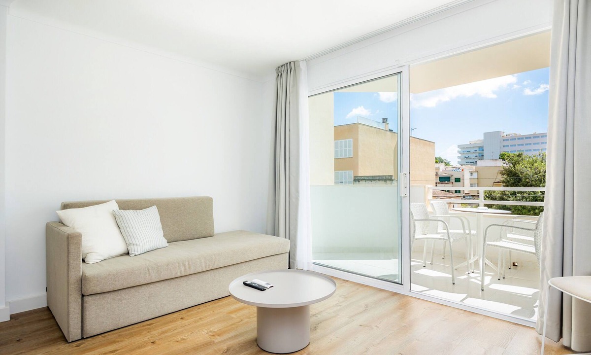 Canyamel Apartment | Apartment 'Apartament Massanet 1c' with Balcony, Wi-Fi and Air Conditioning
