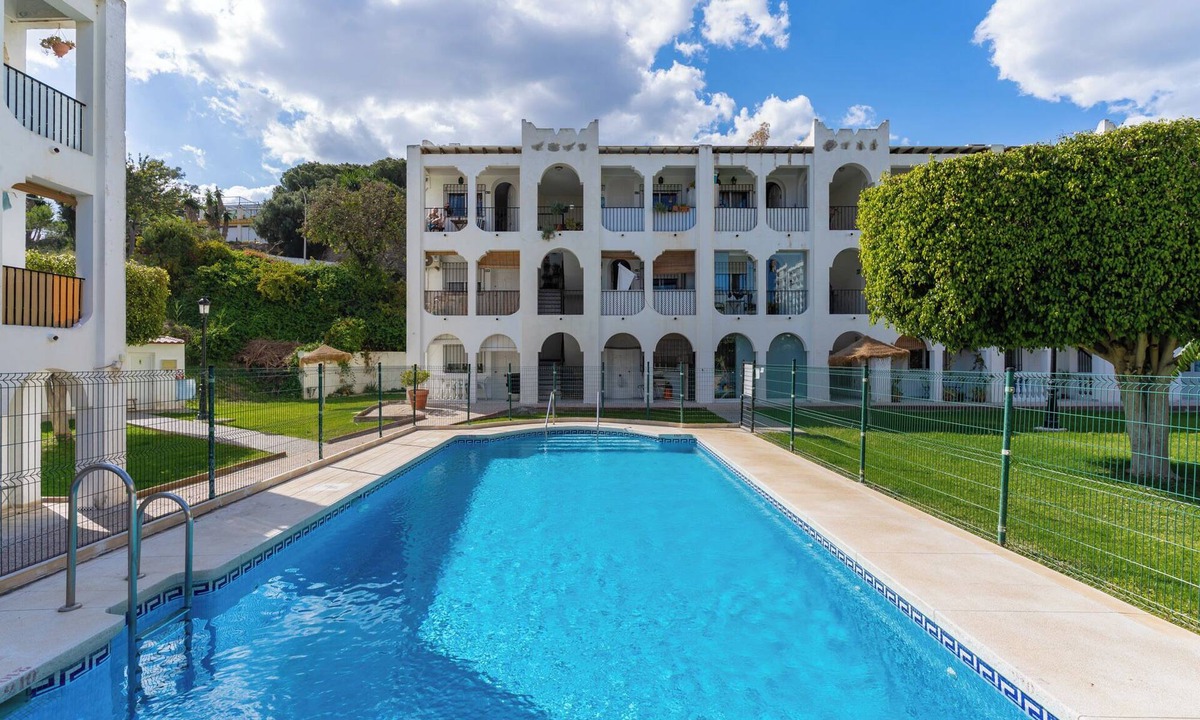 Torrequebrada Apartment | Apartment 'Benalmadena 2' with Sea View, Wi-Fi and Air Conditioning