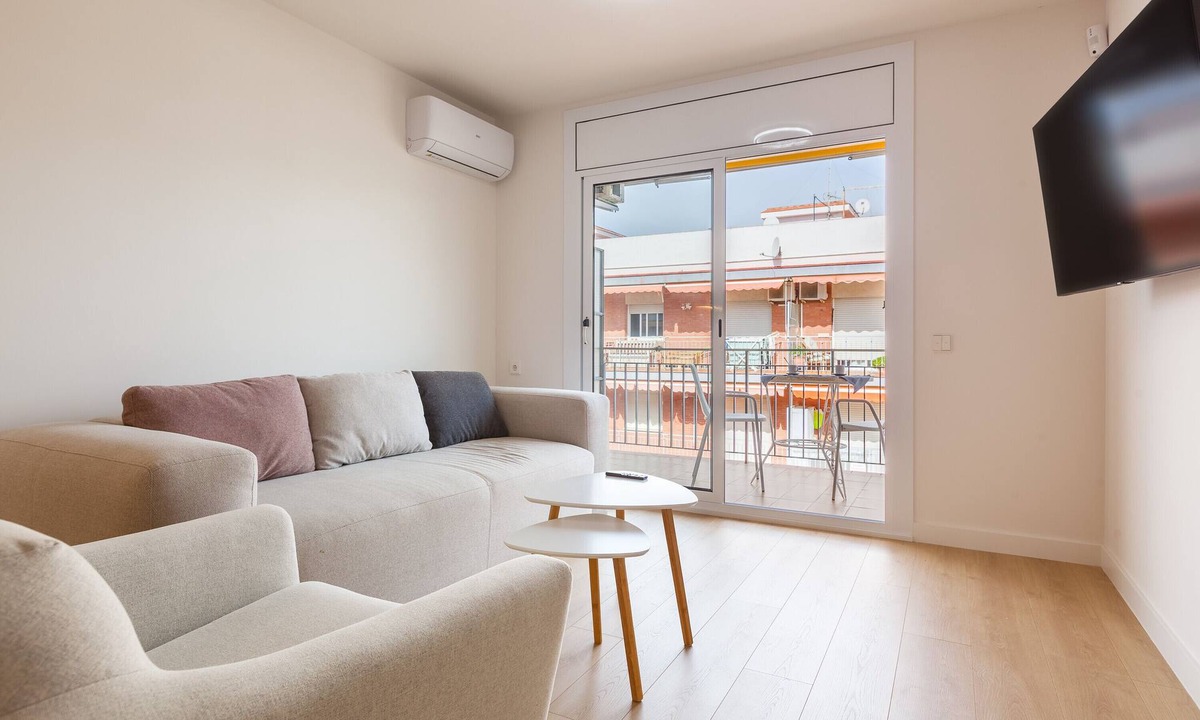 Canet de Mar Apartment | Apartment 'Blue Coast' with Sea View, Wi-Fi and Air Conditioning