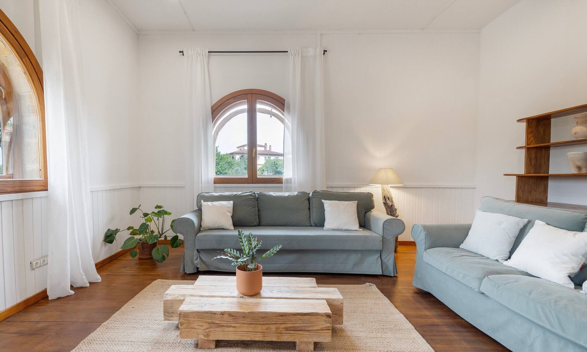 Horta de Sant Joan Apartment | Apartment 'Ca La Crish' with Mountain View, Shared Terrace and Wi-Fi