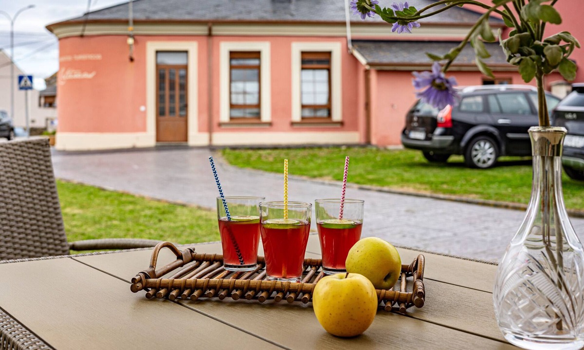 Rinlo Apartment | Apartment 'Cetareas 2 - Duplex' with Private Garden and Wi-Fi