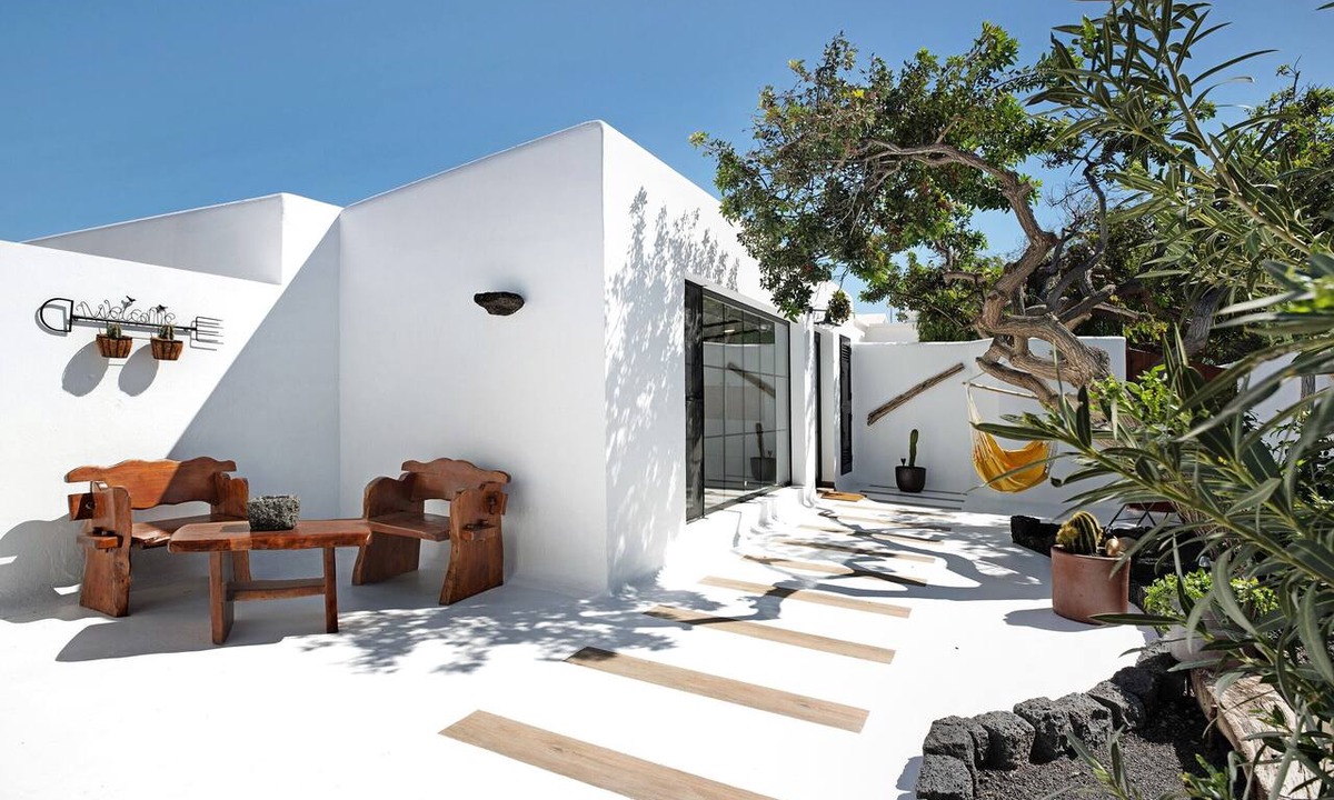 Arrecife Apartment | Apartment "El Jable" with Mountain Views, Garden, Air Conditioning and Wi-Fi