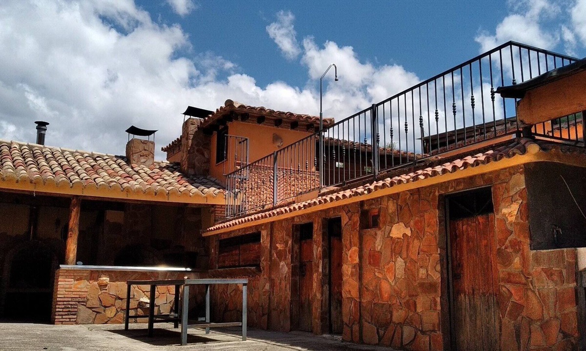 La Iruela Apartment | Apartment 'El Lerele 1' with Mountain View, Shared Pool & Wi-Fi