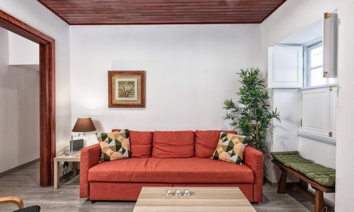 Los Llanos Apartment | Apartment 'Casa Tilola' with Mountain View, Wi-Fi and Air Conditioning