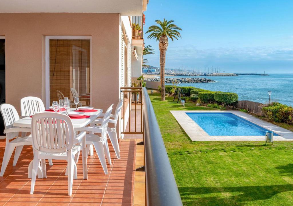 Sant Andreu de Llavaneres Apartment | Apartment Blaumar by Interhome