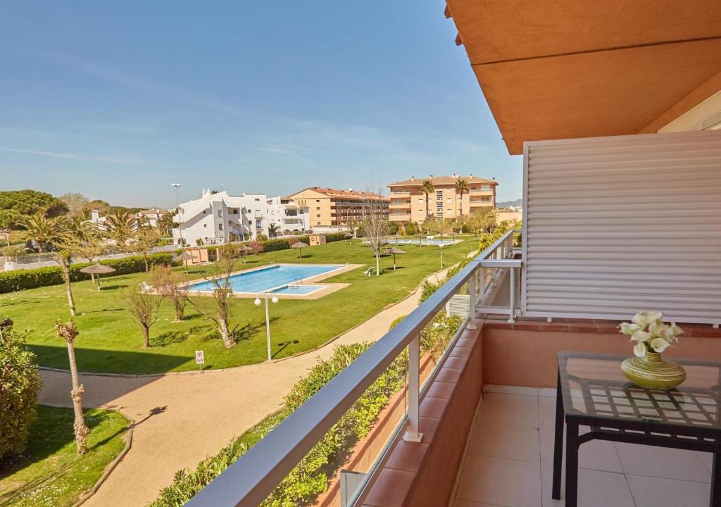 Pals Apartment | Apartment GOLF MAR by Interhome