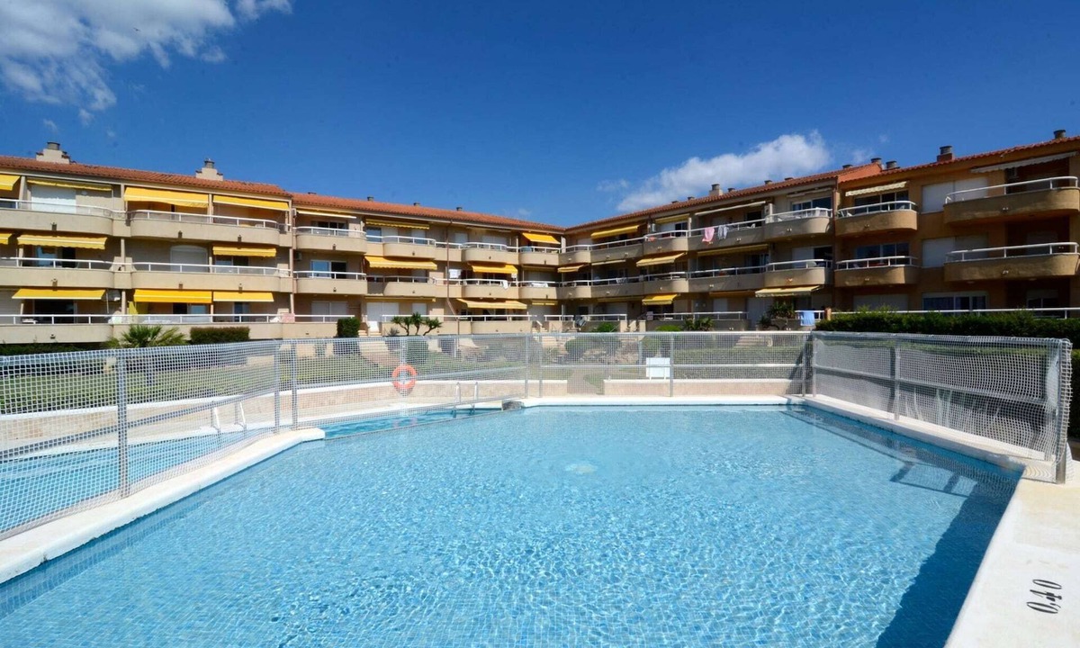 Els Griells Apartment | Apartment in Estartit near sea beach