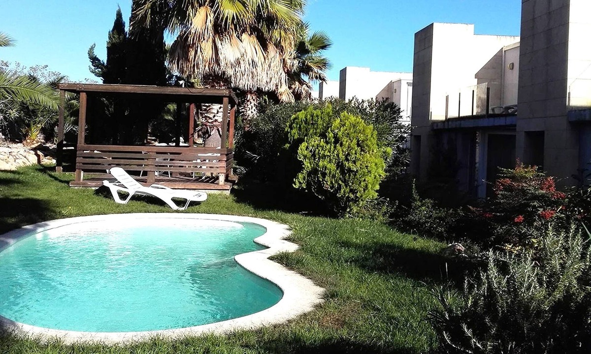 L'Escala Apartment | Apartment in La Escala near Els Riells Beach