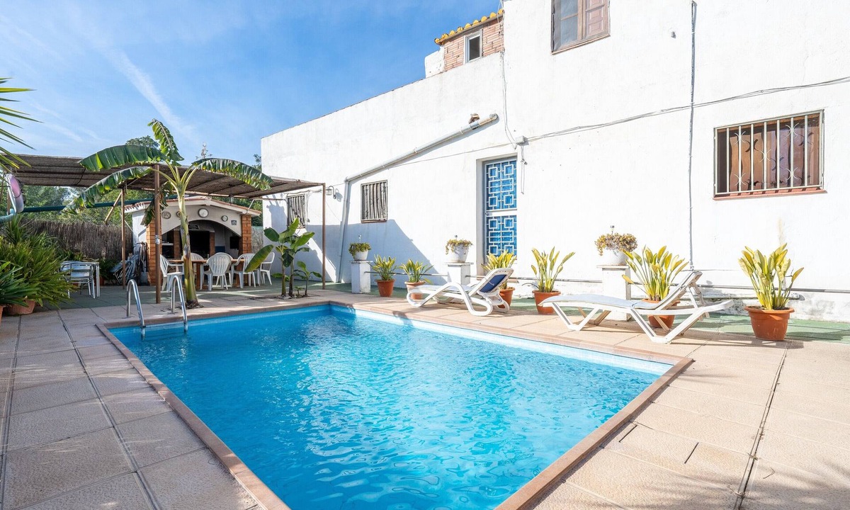 Ardenya Apartment | Apartment 'Josefina y Tomas' with Sea Views, Wi-Fi