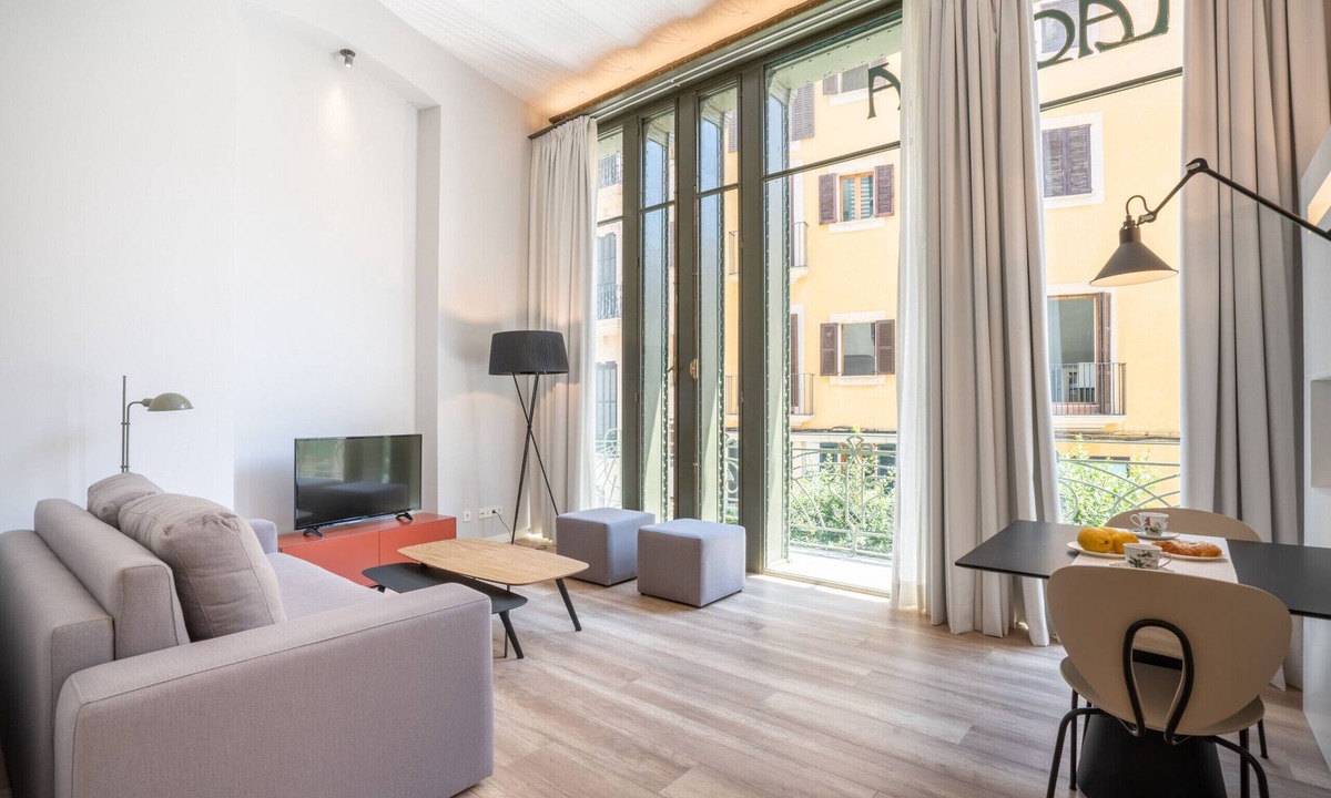 Old Town Apartment | Apartment L´Aguila 1 in the heart of Palma with Wifi, AC, Fully Equipped, Bright