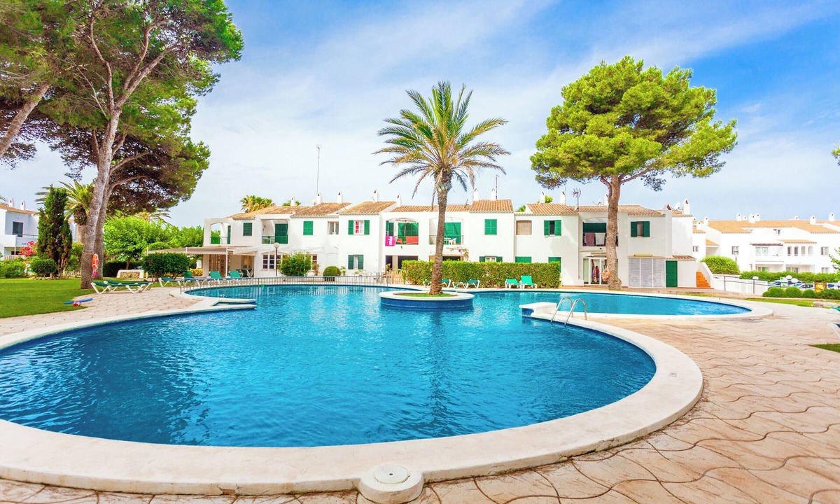 Son Xoriguer Apartment | Apartment 'Las Brisas 11' near the beach with shared pool
