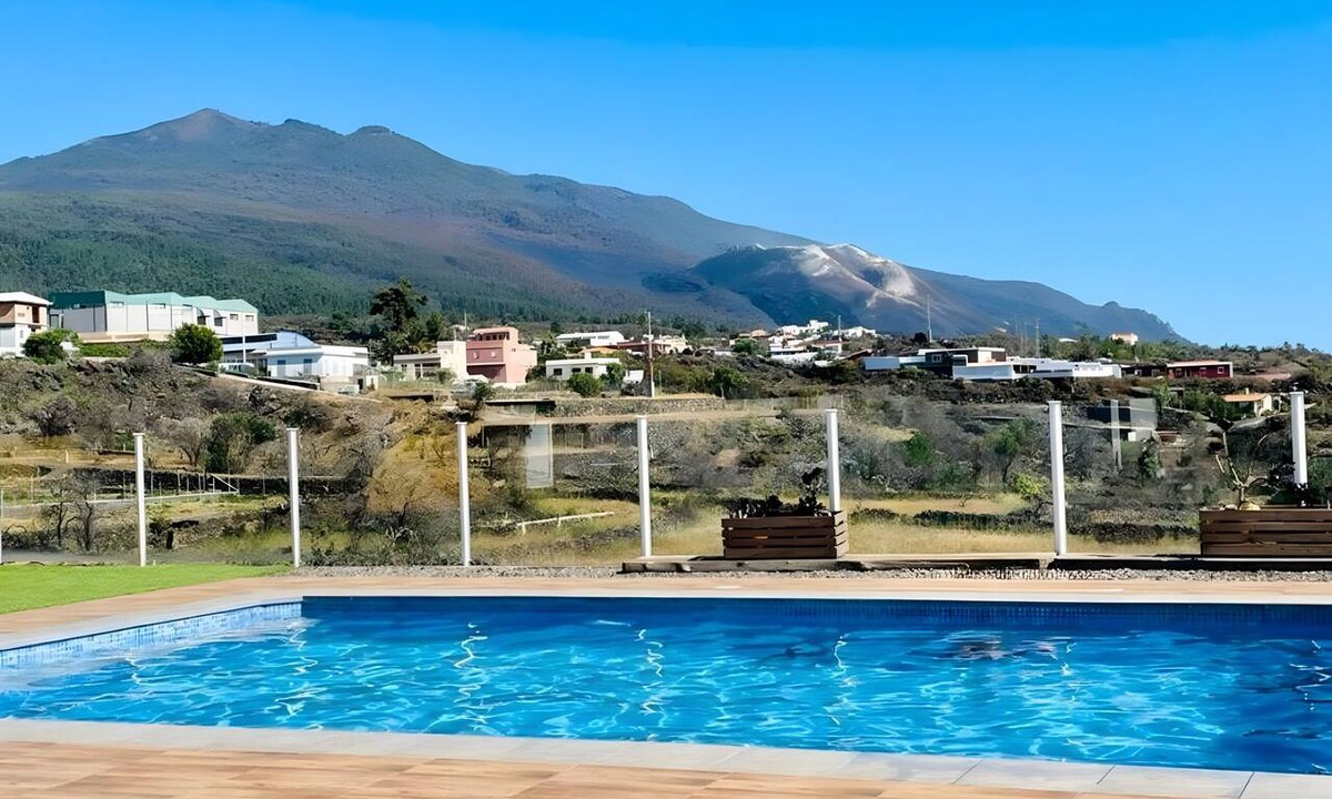 El Paso Apartment | Apartment 'Mirador Tajogaite - El Paso' with Shared Outdoor Pool, Garden and Wi-Fi