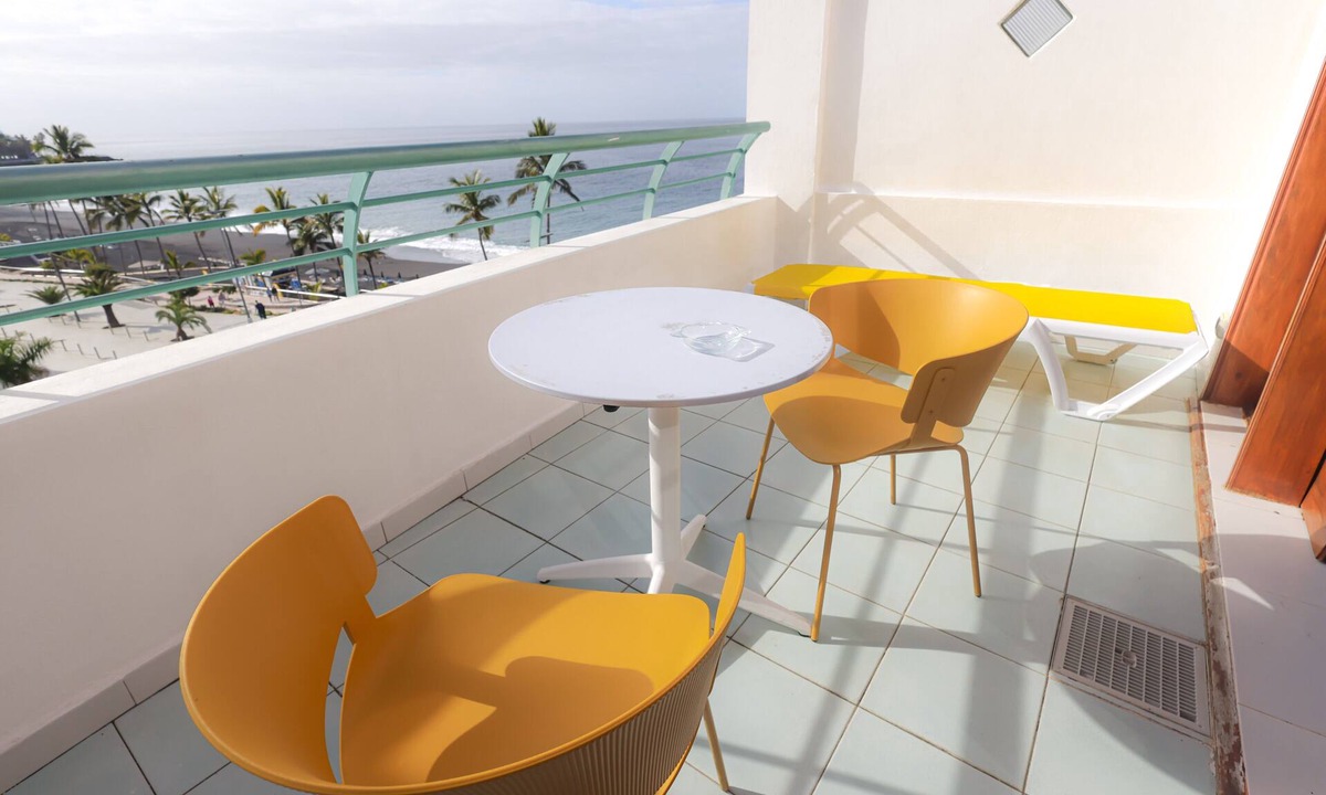 Puerto Naos Apartment | Apartment 'Playa Delphin 402' with Sea View, Balcony and Wi-Fi