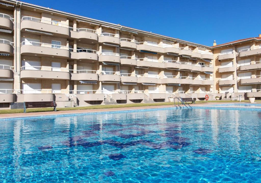 Els Griells Apartment | Apartment Residencial Manureva V by Interhome