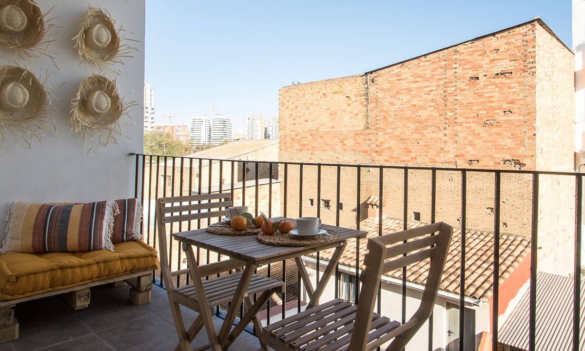 Quatre Carreres Apartment | Apartment Valence, 3 bedrooms, 8 persons