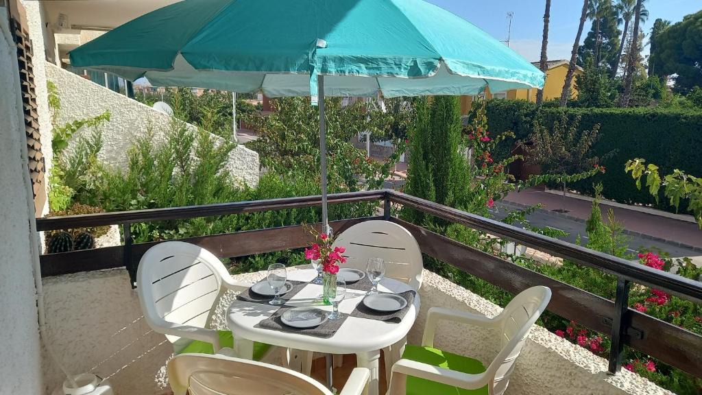 Santiago de la Ribera Apartment | Apartment with private balcony