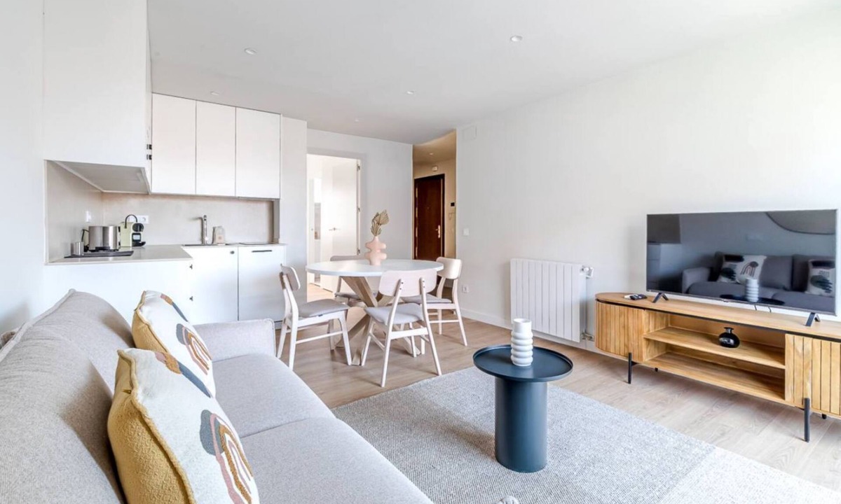 Guindalera Apartment | Apt. 1HAB w/terrace Salamanca by CH