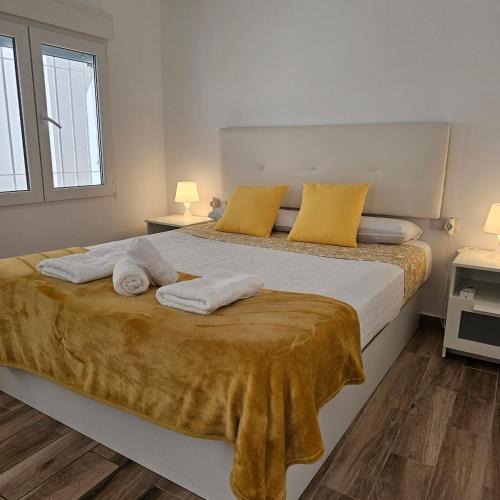 Carihuela Apartment | APTO TANEZ TORREMOLINOS, a