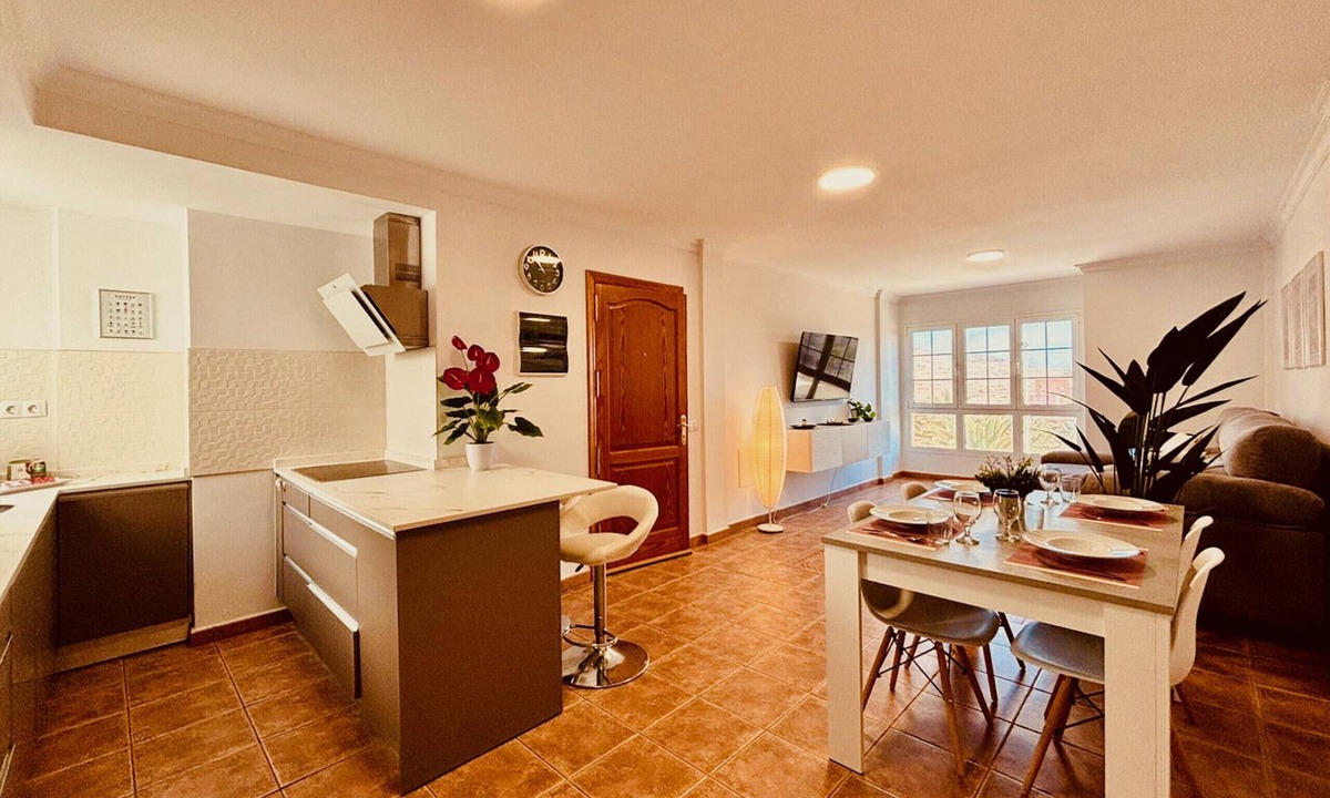 Playa de Arinaga Apartment | Atlantic Sun House in Playa Arinaga