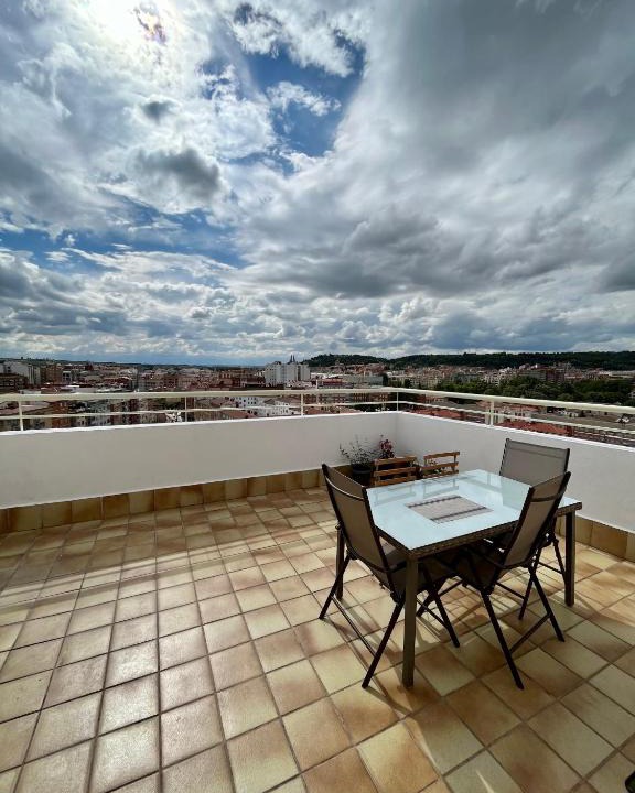 Burgos Apartment | Atuaire Home Ático 360º de Burgos PARKING INCLUIDO