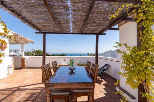 La Gaspara Apartment | Authentic apartment with pool and sea view