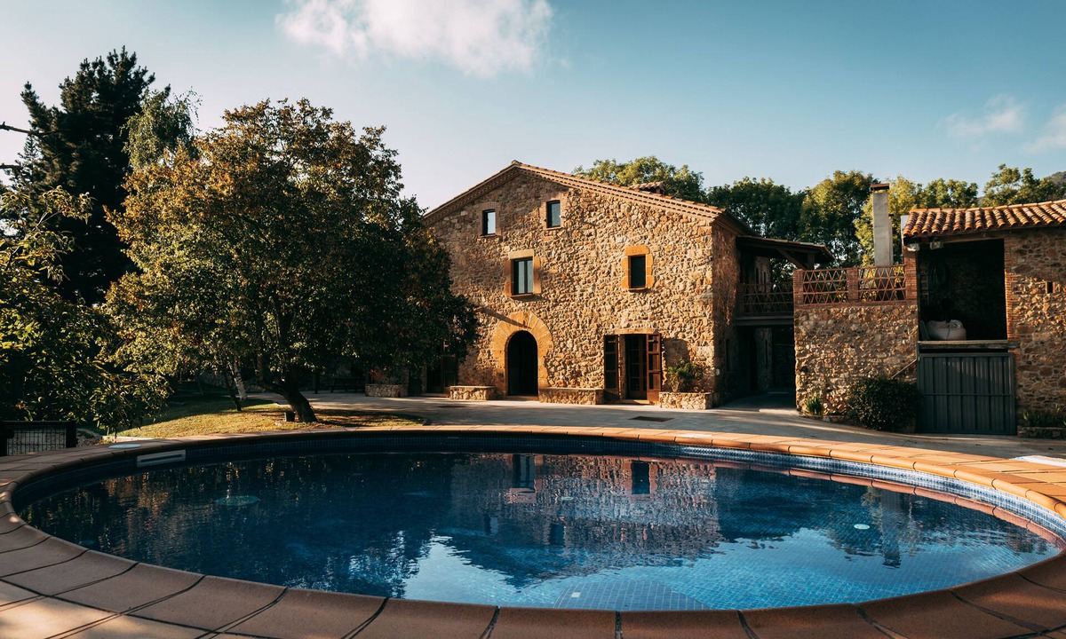Sant Hilari Sacalm Cottage | Authentic rural house with ambience