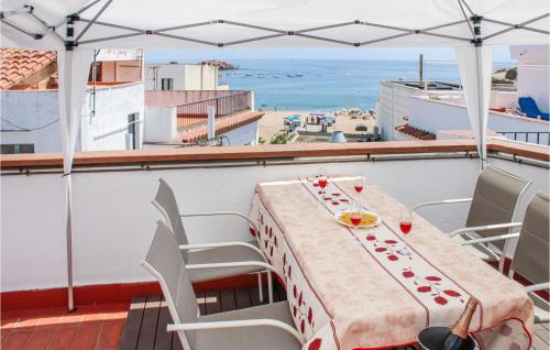 Tossa de Mar Apartment | Awesome Apartment In Tossa De Mar With Wifi