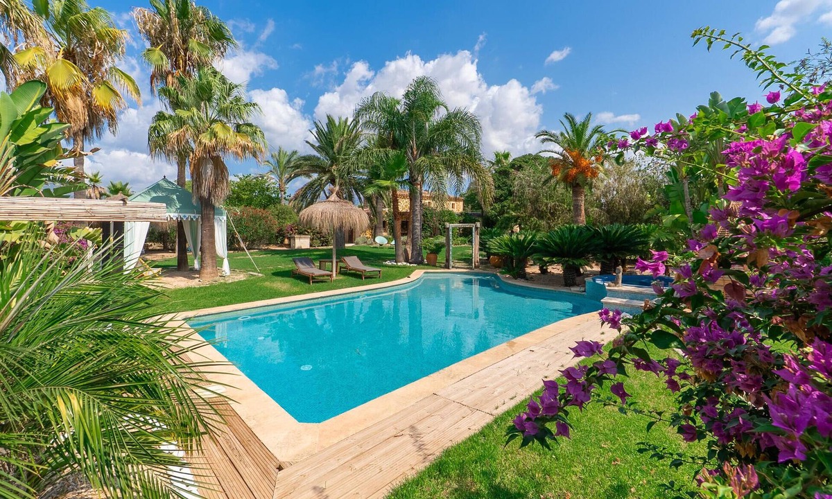 Binissalem House | Awesome home in Binissalem with private swimming pool, can be inside or outside