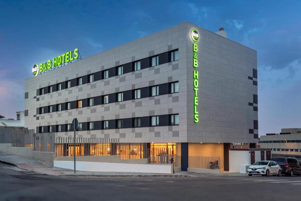 Bormujos Hotel | B&B HOTEL Sevilla Bormujos